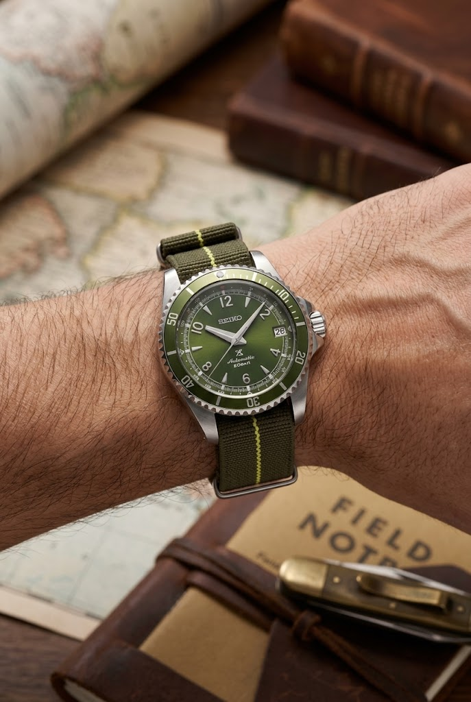 Mod Vintage Sub Forest Compass