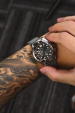 Mod Seamaster VII Open-Heart - SKYRIM WRIST